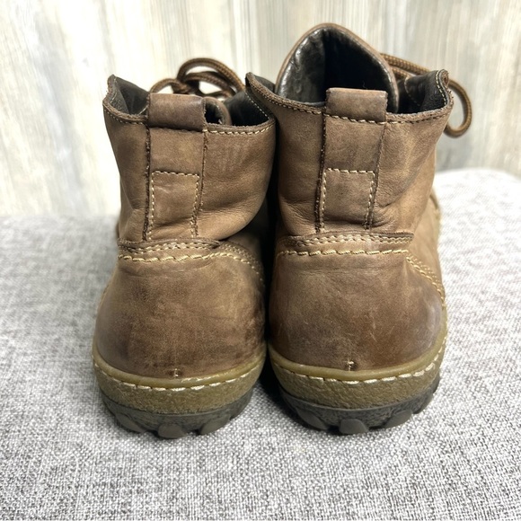 V Italia Kiki Genuine Leather Ankle Boots - Picture 5 of 9